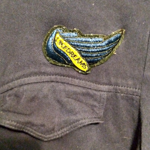 She & Sky small button down - Picture 5 of 7